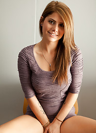 Hailey Leigh Photo 5