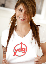 Hailey Leigh Photo 2