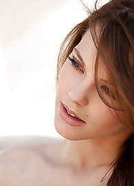 Kiera Winters Photo 15