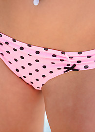 Rahyndee James Photo 1