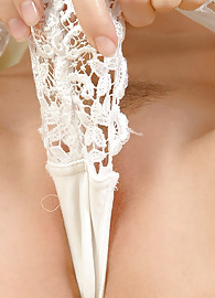 Silvie Thomas Photo 9