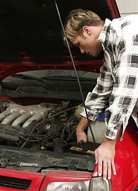 Monica Moore Photo 1