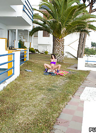 Franceska James Photo 9