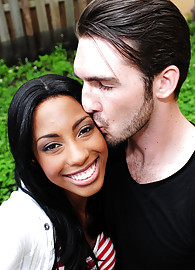 Adriana Malao Photo 6