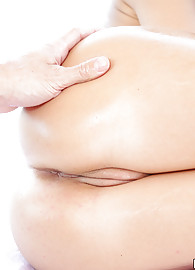 Dillon Harper Photo 14