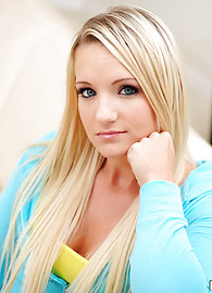 Cali Carter Photo 1