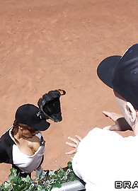 Devon Michaels Photo 8