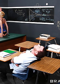 Joslyn James Photo 4