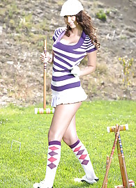 Karina White Photo 2