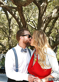 Kelly Madison Photo 5