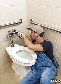 Liza Del Sierra Photo 7