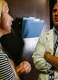 Molly Bennett Photo 8