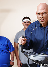 Monique Alexander Photo 8