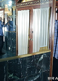 Phoenix Marie Photo 9