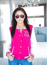 Ariana Marie Photo 1