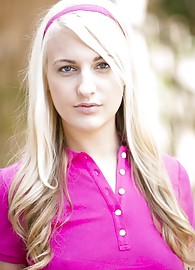 Hailey Holiday Photo 1