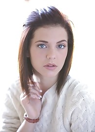 Kiera Winters Photo 1