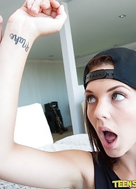 Kiera Winters Photo 4