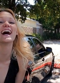 Victoria Love Photo 1