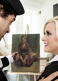 Kelly Surfer Photo 9