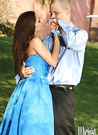 Kirsten Price Photo 9