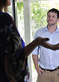 Alison Tyler Photo 1