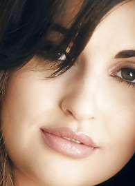 Jade Couture Photo 7