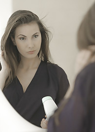 Connie Carter Photo 3