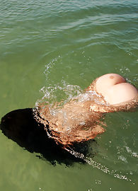 Ruth Medina Photo 17