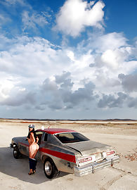 Ruth Medina Photo 19