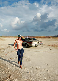 Ruth Medina Photo 20