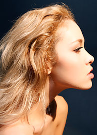 Alissa White Photo 16