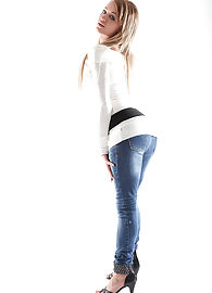 Adele Sunshine Photo 2