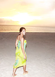 Ruth Medina Photo 20