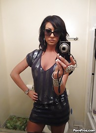 Tiffany Brookes Photo 1