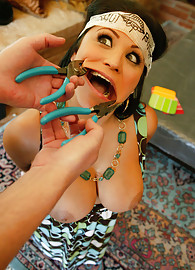 Sophia Lomeli Photo 6