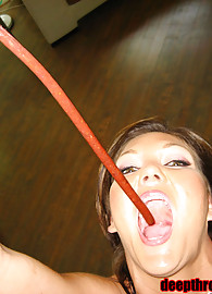 Claire Dames Photo 11