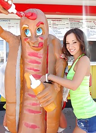 Jada Stevens Photo 1