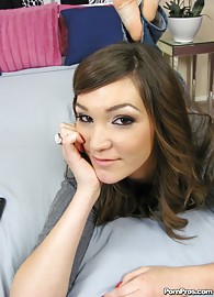 Holly Michaels Photo 6