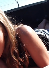 Lizzy London Photo 15