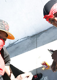 Claire Dames Photo 6