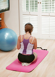 Brooke Adams Photo 2