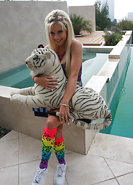 Tessa Taylor Photo 1