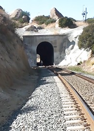 Ash Hollywood Photo 1