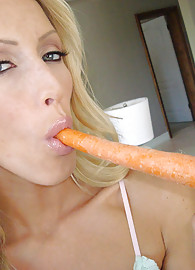 Cassie Young Photo 13