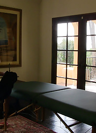 London Reagan Photo 3