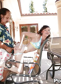 Jenny Anderson Photo 4