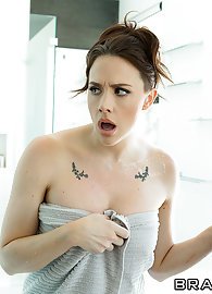 Chanel Preston Photo 13