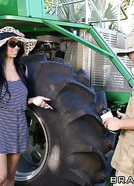 Bethany Benz Photo 2