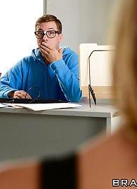 Jillian Janson Photo 3